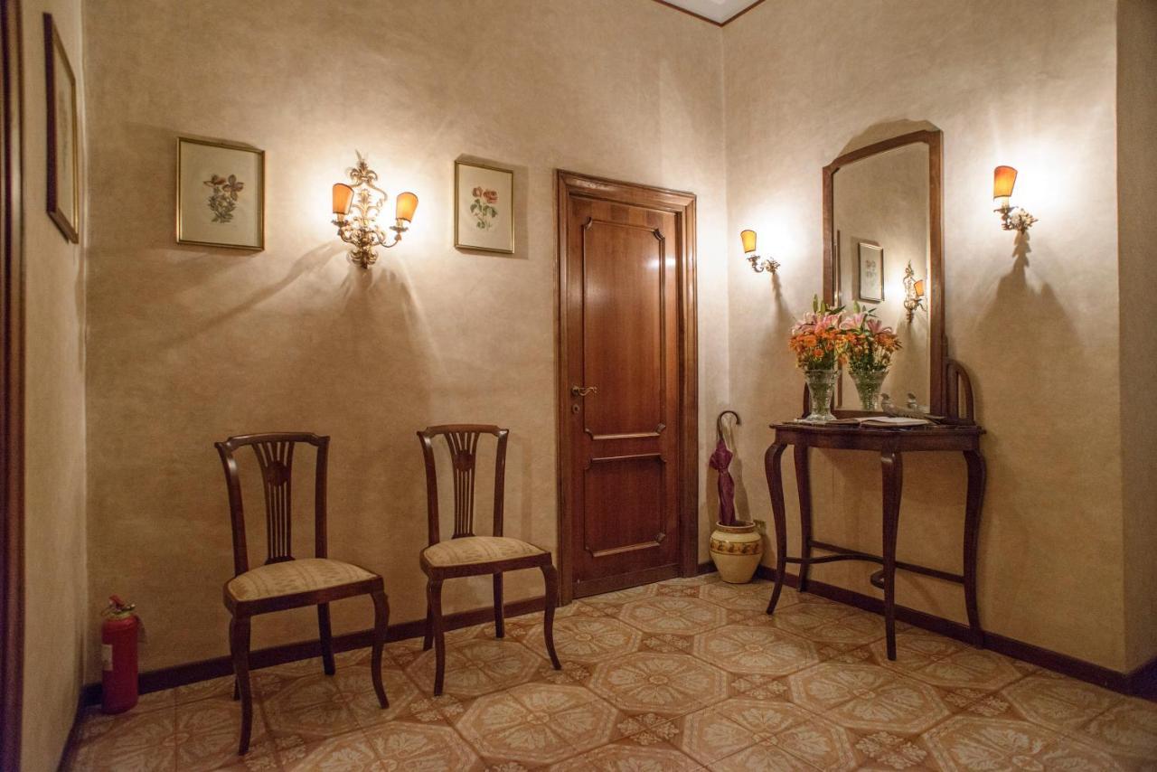 Amici Di Roma Appartement Buitenkant foto